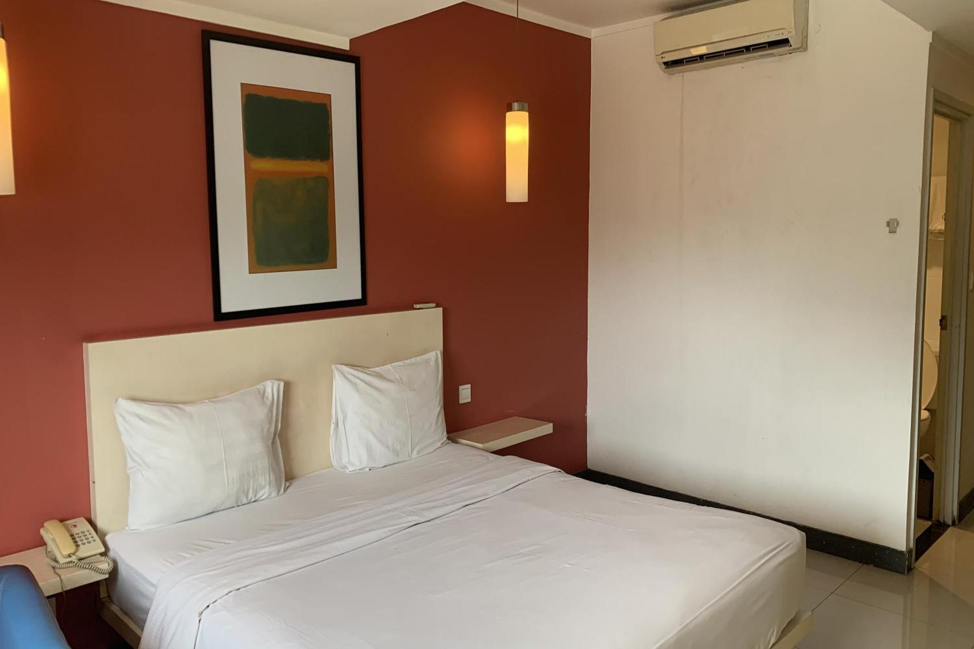 The Plaza Hotel Glodok Giacarta Esterno foto