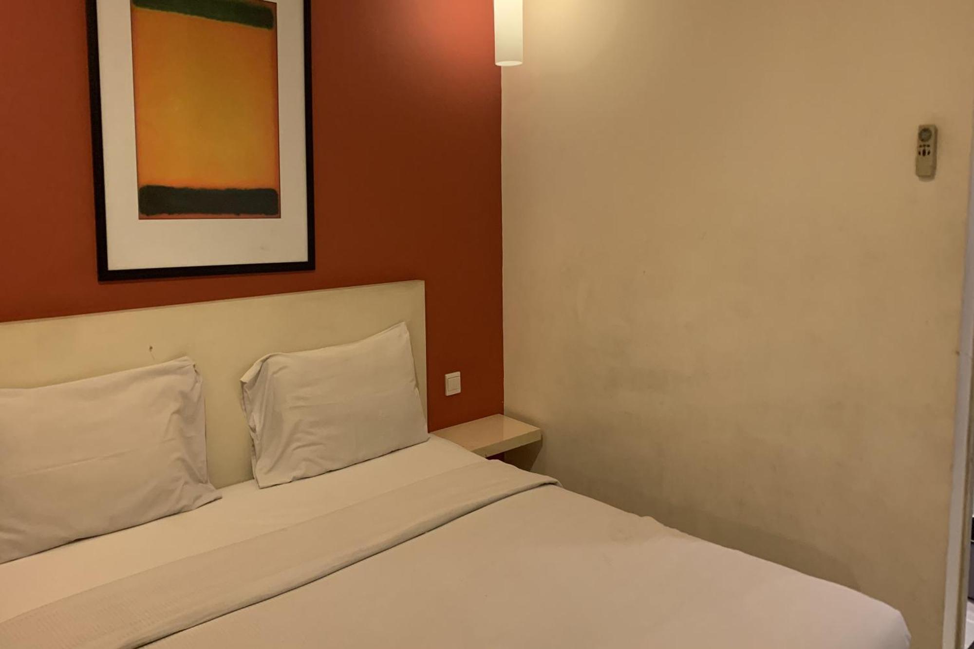 The Plaza Hotel Glodok Giacarta Esterno foto